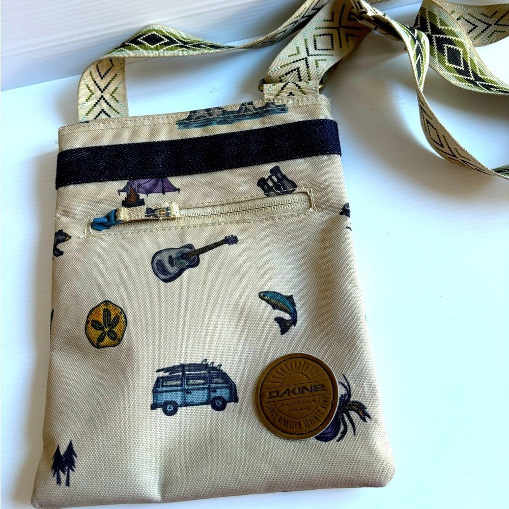 Dakine Crossbody Bag